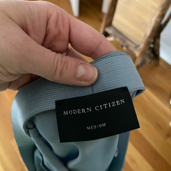 Modern citizen sweater/silk skirt - Picture 3 of 6